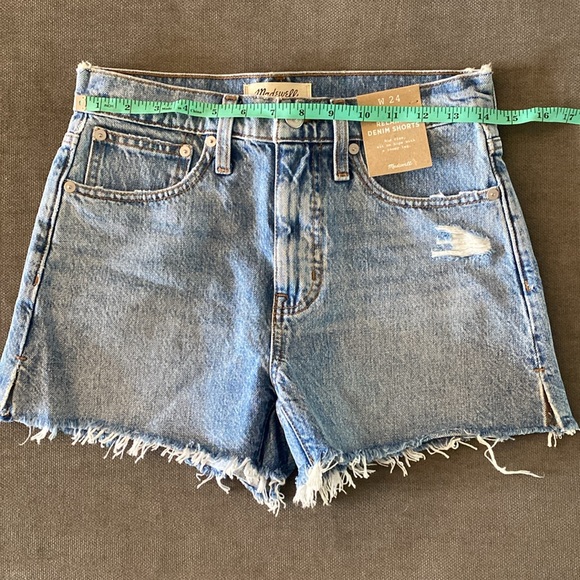 Madewell relaxed denim shorts - Picture 7 of 10